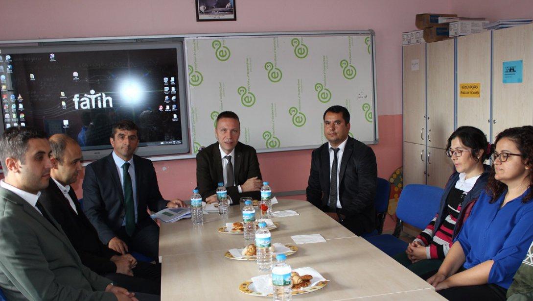 Sayın Kaymakamımız Mustafa Ünver BÖKE ile birlikte, Yeşildere İlkokulu ve Ortaokulunu Ziyaret Ettik.