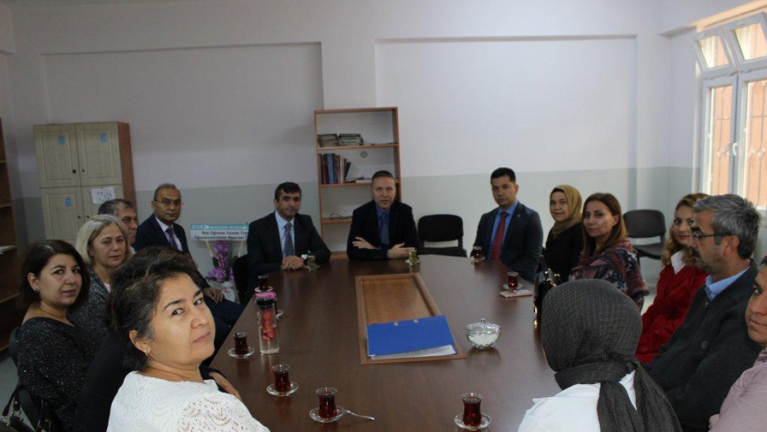 Sayın Kaymakamımız Mustafa Ünver BÖKE ile birlikte, Adnan Menderes İlkokulunu Ziyaret Ettik.