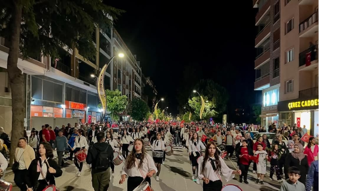 19 Mayıs Atatürk'ü Anma Gençlik ve Spor Bayramı Yürüyüş